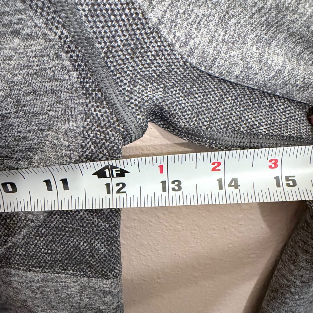 Gymshark Flex Grey Marl Long Sleeve Seamless Crop Top Back Cutout Small B1A3L - Picture 5 of 6